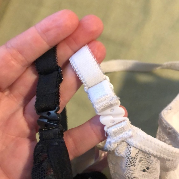 Bras - Picture 5 of 8